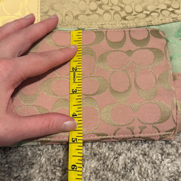 COACH Vintage Colorful Pastel Patchwork Shoulder Bag With Original Hangtags - Picture 4 of 17